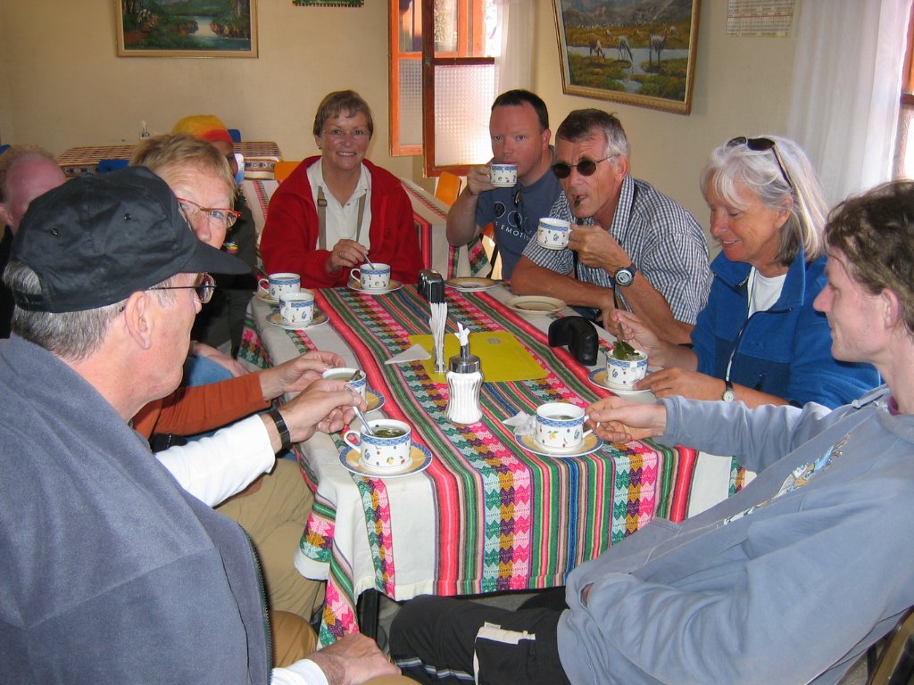 09-Drinking coca tea at 3370 m (against altitude sickness).jpg - Drinking coca tea at 3370 m (against altitude sickness)